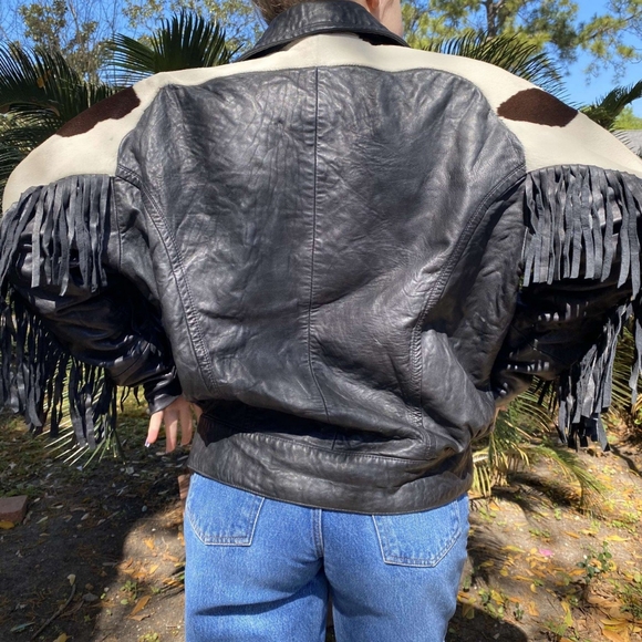 Cow hyde coat - Picture 3 of 4